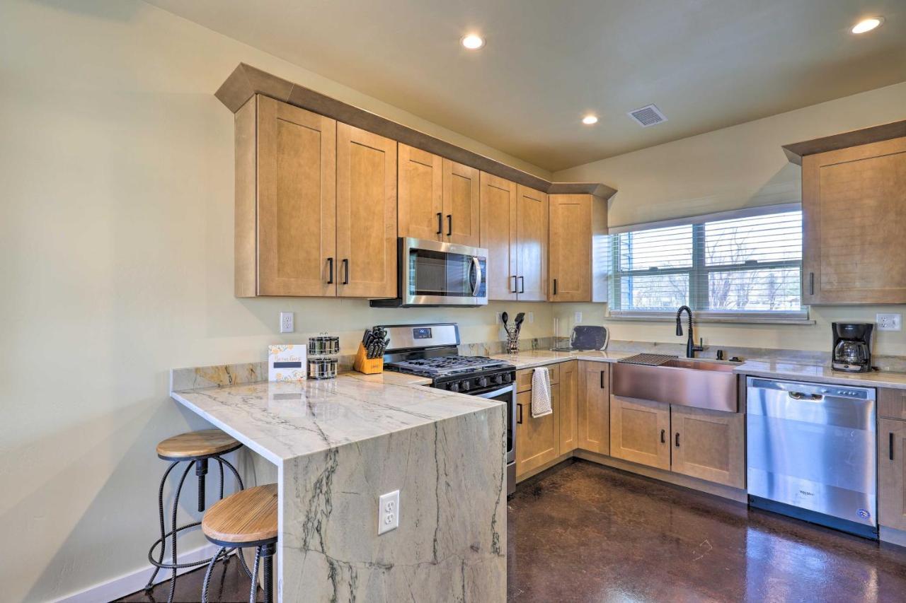 Modern Retreat 3 Blocks To Dtwn Williams And Rte 66 Βίλα Εξωτερικό φωτογραφία